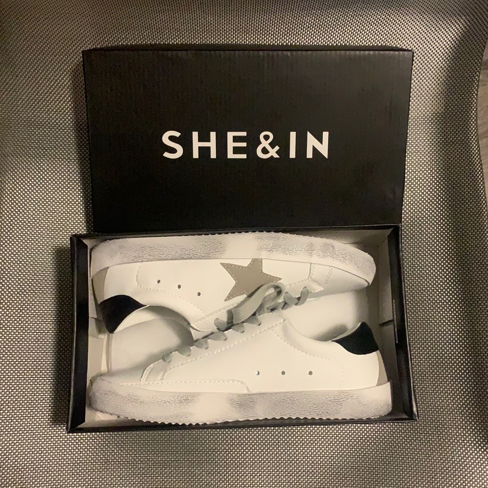 Star Patch lace up splice sneakers